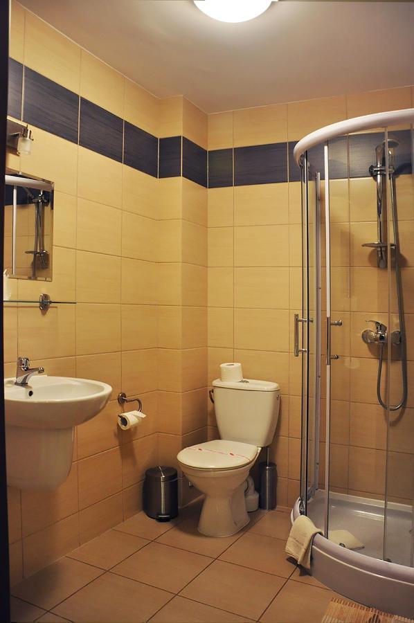 Hotel Pojezierze Szczecinek Habitación foto