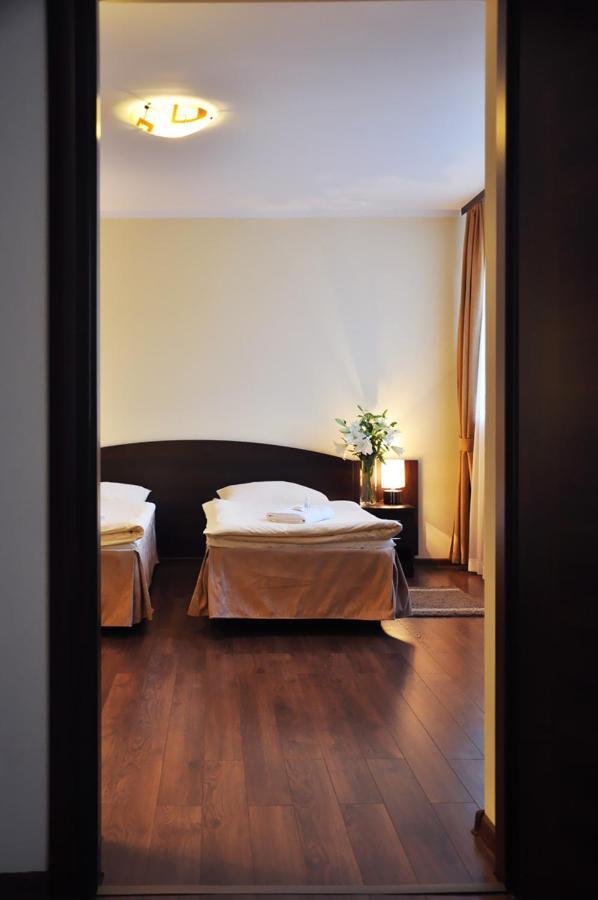 Hotel Pojezierze Szczecinek Habitación foto